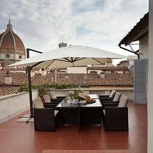 Penthouse With Big Terrace Duomo View Italy